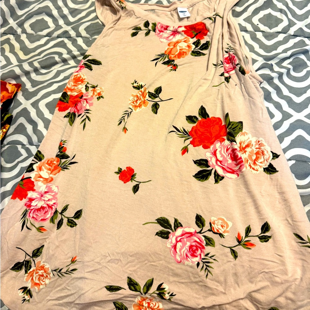 Floral Sleeveless shirt